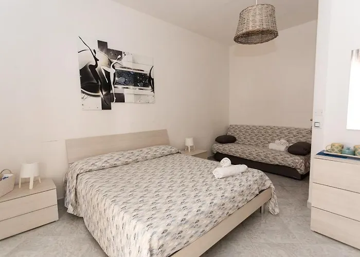 La Barcaccia 住宿加早餐酒店 托尔托拉