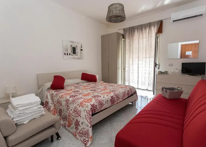 住宿加早餐酒店 La Barcaccia 托尔托拉